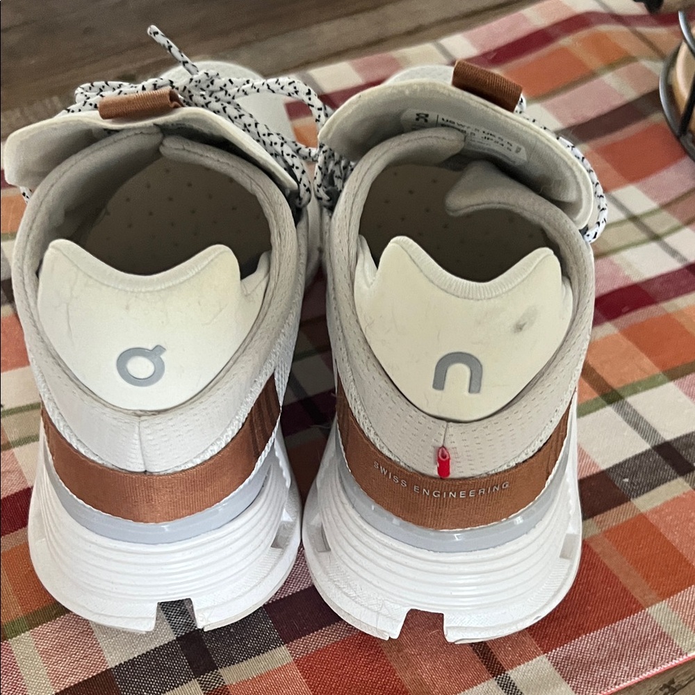 On Running White and Tan Sneakers Women’s - Picture 5 of 5